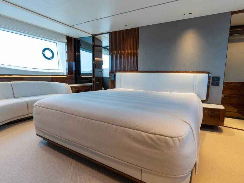 S80 2025 83' 4" PRINCESS YACHTS