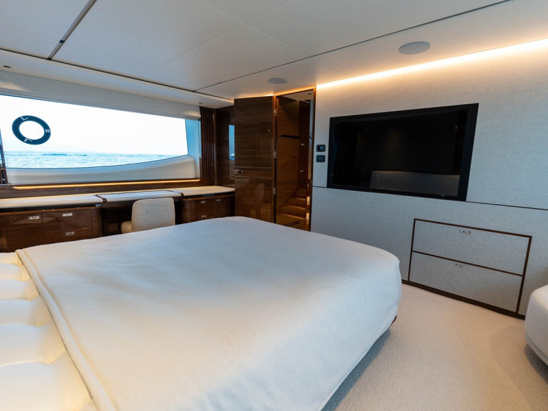 S80 2025 83' 4" PRINCESS YACHTS