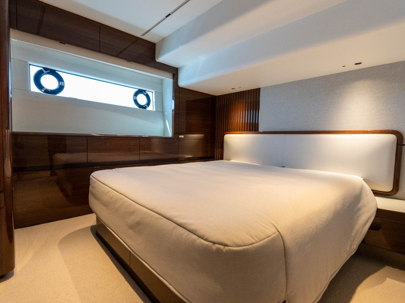 S80 2025 83' 4" PRINCESS YACHTS