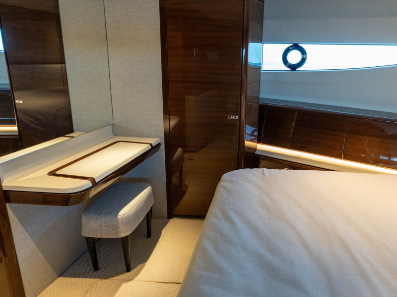 S80 2025 83' 4" PRINCESS YACHTS