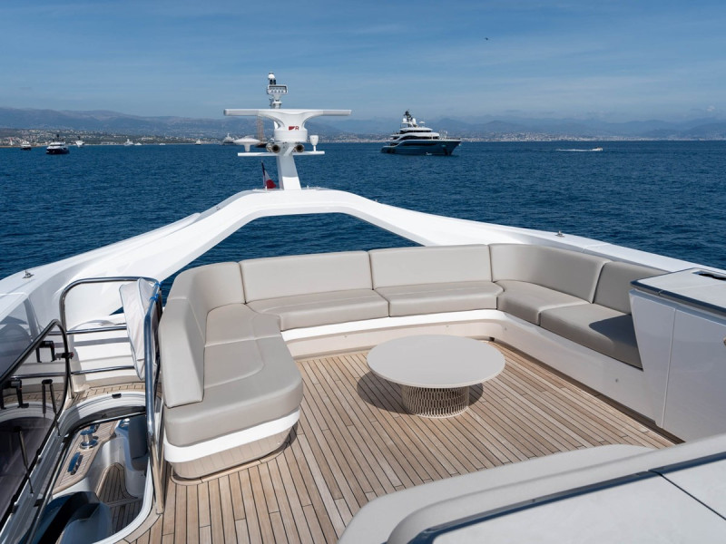 S80 2025 83' 4" PRINCESS YACHTS