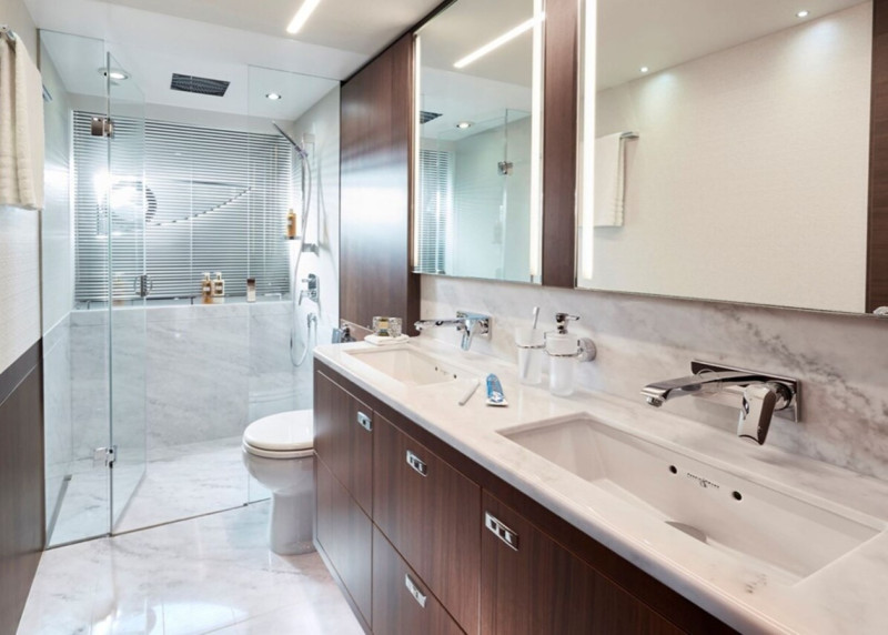 S78 2021 80' 11" PRINCESS YACHTS