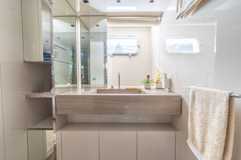 2018 87' 7" SANLORENZO YACHTS