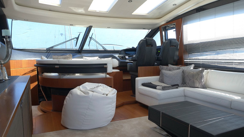 V72 2011 68' 0" PRINCESS YACHTS