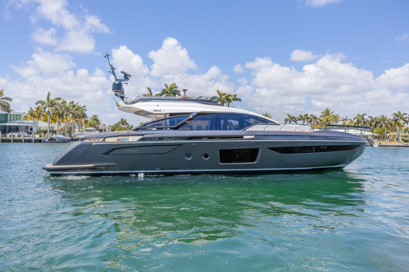 S8 2023 80' 0" AZIMUT YACHTS