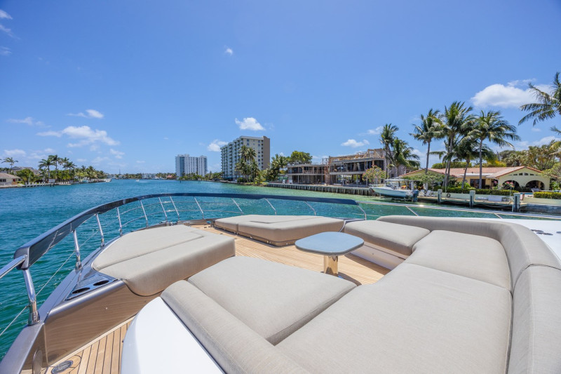 S8 2023 80' 0" AZIMUT YACHTS