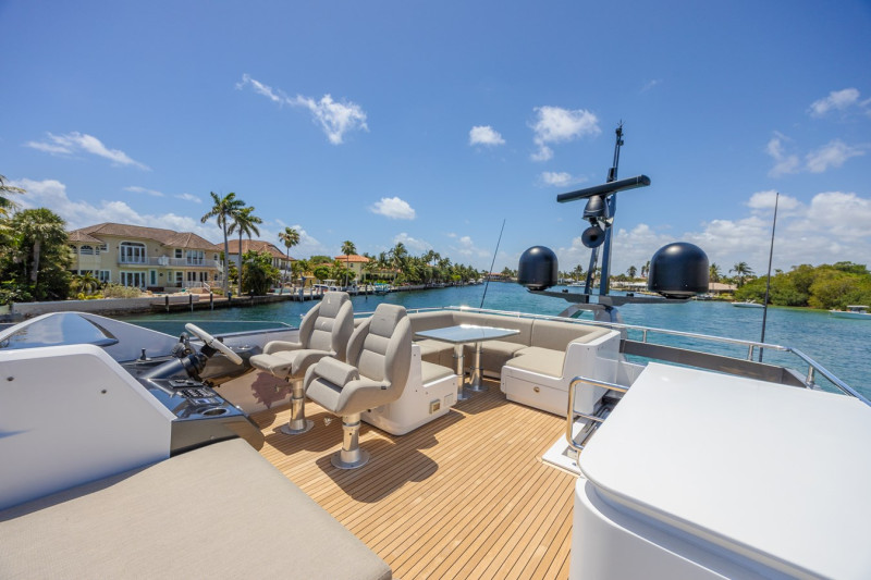 S8 2023 80' 0" AZIMUT YACHTS