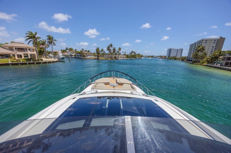 S8 2023 80' 0" AZIMUT YACHTS