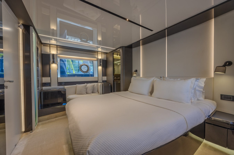 S8 2023 80' 0" AZIMUT YACHTS