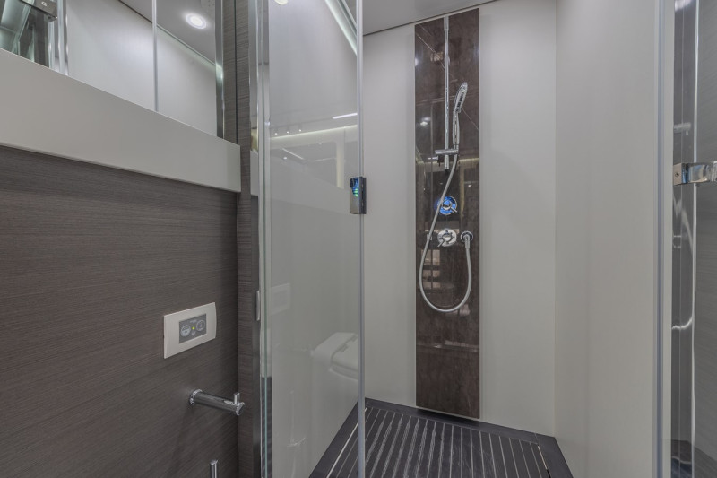 S8 2023 80' 0" AZIMUT YACHTS