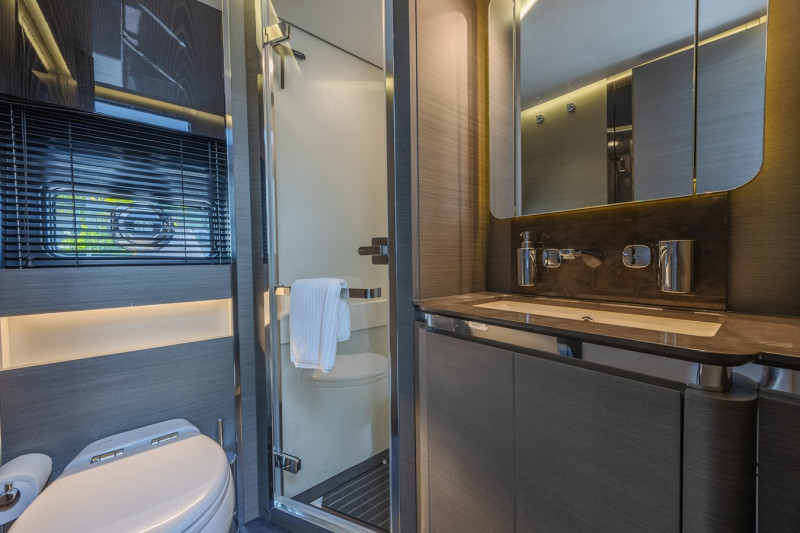 S8 2023 80' 0" AZIMUT YACHTS