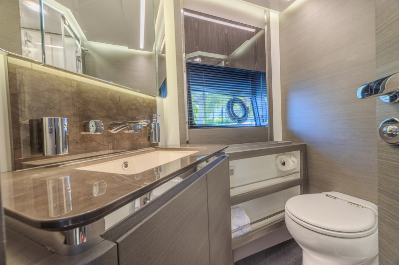 S8 2023 80' 0" AZIMUT YACHTS