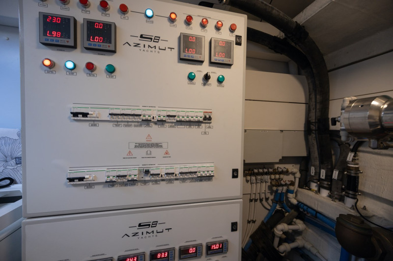 S8 2023 80' 0" AZIMUT YACHTS