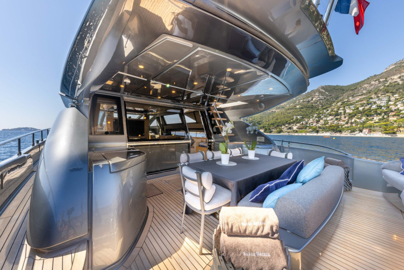 DOMINO 86 2010 86' 7" RIVA YACHT