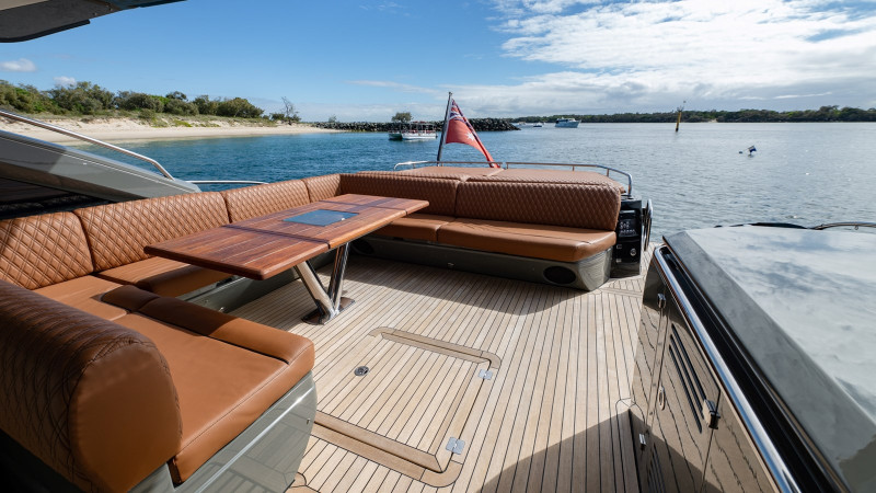 PREDATOR 68 2013 71' 2" SUNSEEKER