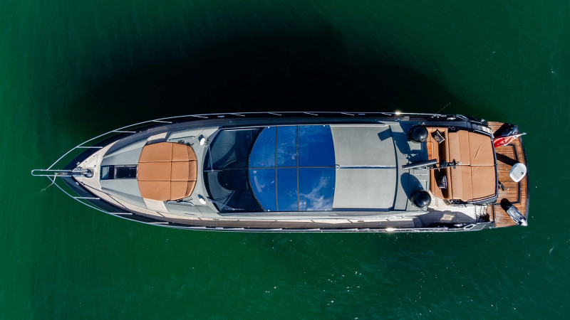 PREDATOR 68 2013 71' 2" SUNSEEKER