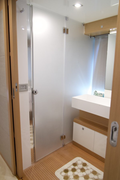 800 2010 81' 0" FERRETTI YACHTS