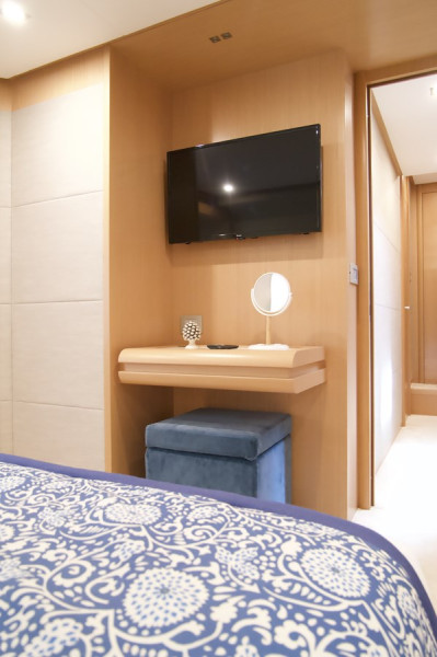 800 2010 81' 0" FERRETTI YACHTS