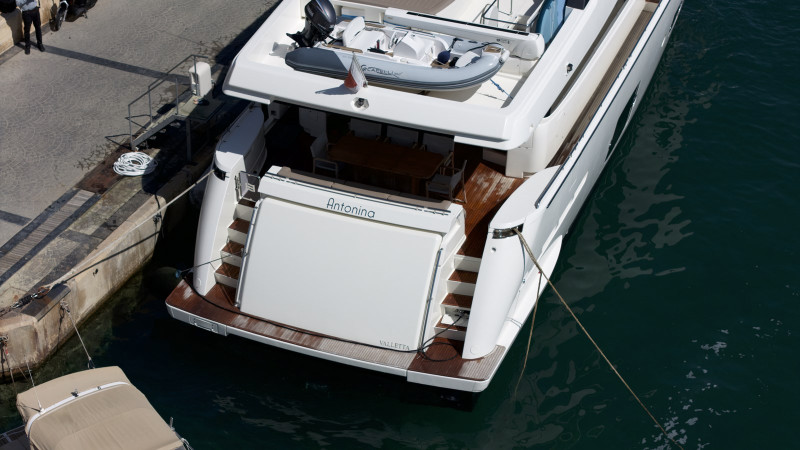 800 2010 81' 0" FERRETTI YACHTS