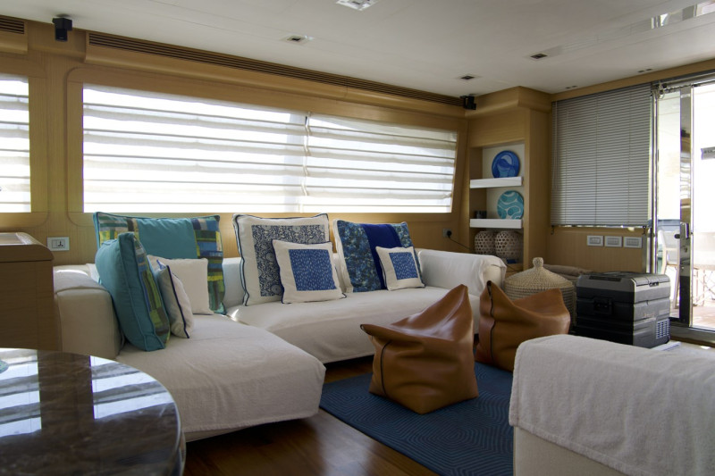 800 2010 81' 0" FERRETTI YACHTS