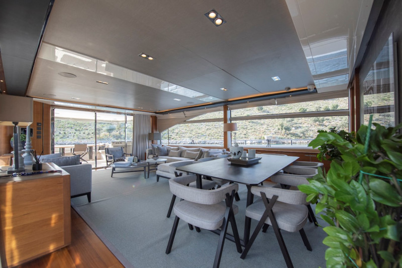 88 MOTOR YACHT 2014 86' 7" PRINCESS YACHTS