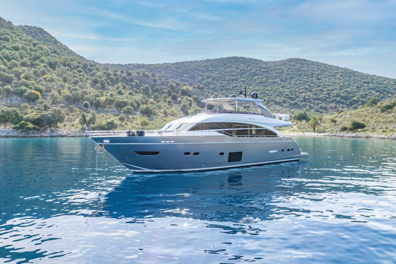 88 MOTOR YACHT 2014 86' 7" PRINCESS YACHTS