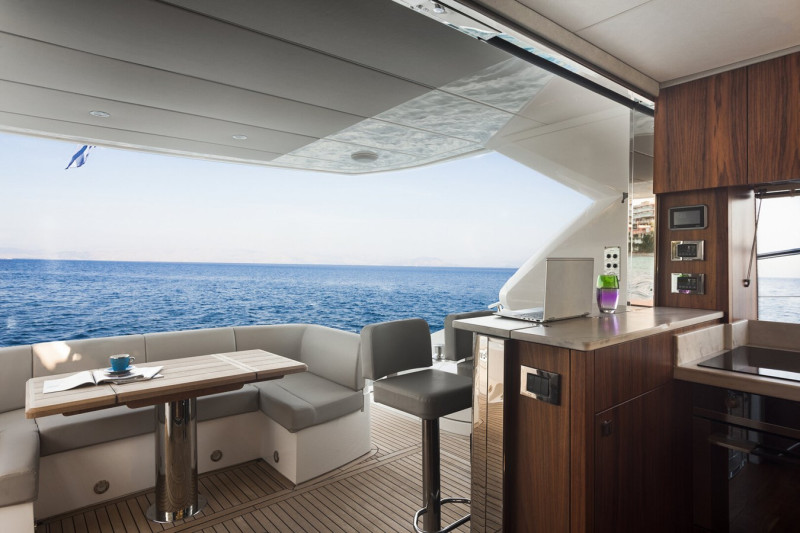 2018 56' 6" SUNSEEKER