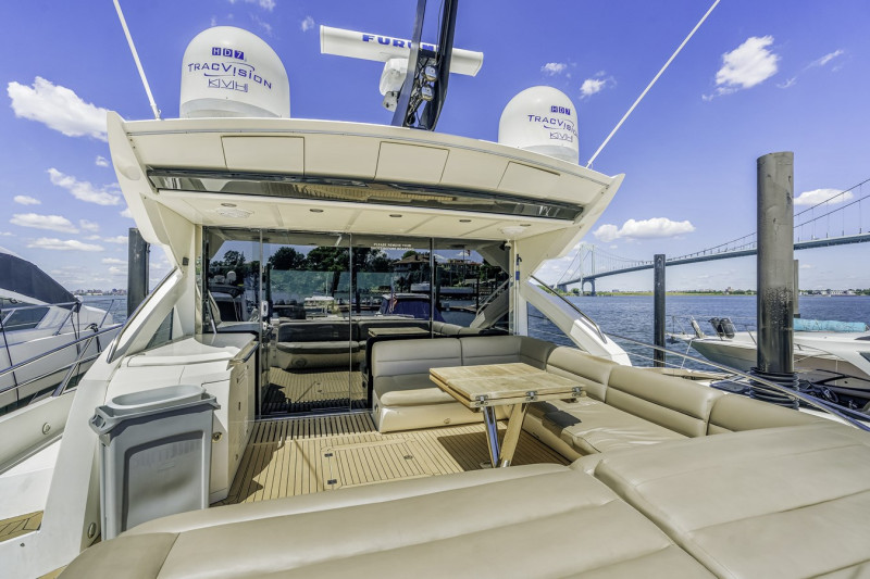 68 PREDATOR 2014 68' 0" SUNSEEKER