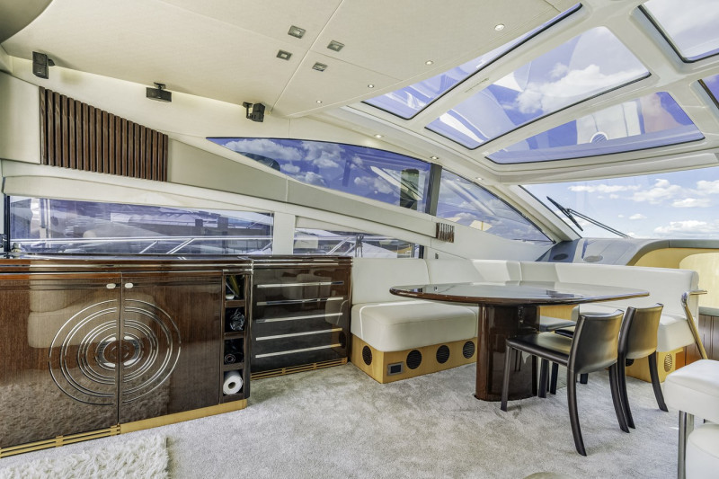 68 PREDATOR 2014 68' 0" SUNSEEKER