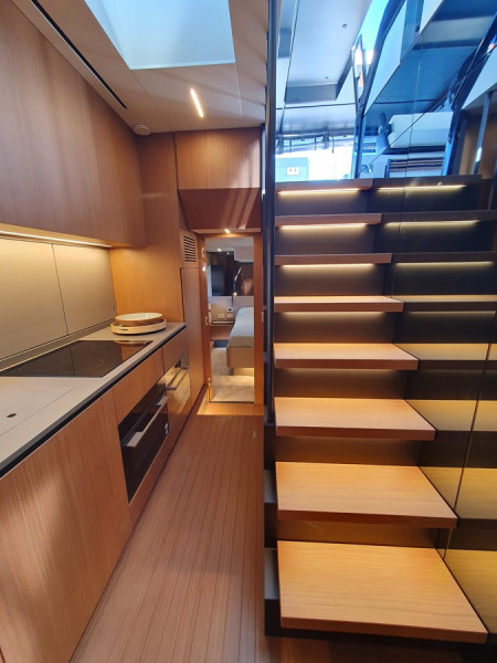 54 2025 54' 4" BLUEGAME