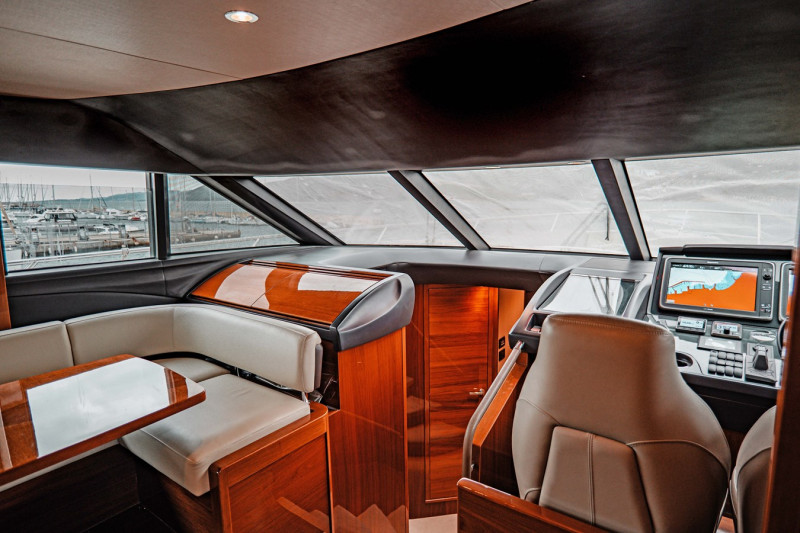 60 2017 PRINCESS YACHTS