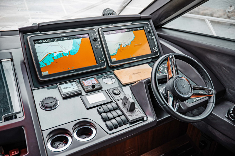 60 2017 PRINCESS YACHTS