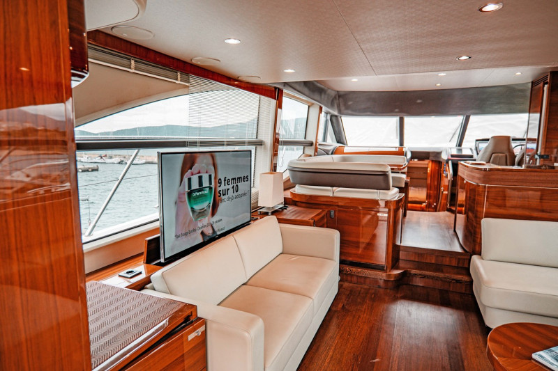 60 2017 PRINCESS YACHTS