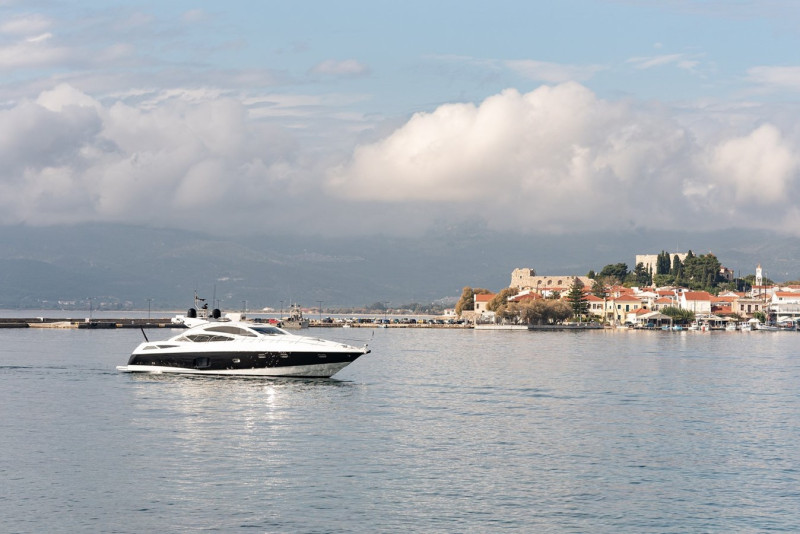 2011 73' 10" SUNSEEKER