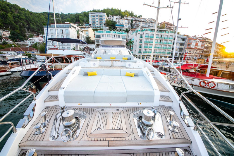 2019 87' 10" AZIMUT YACHTS