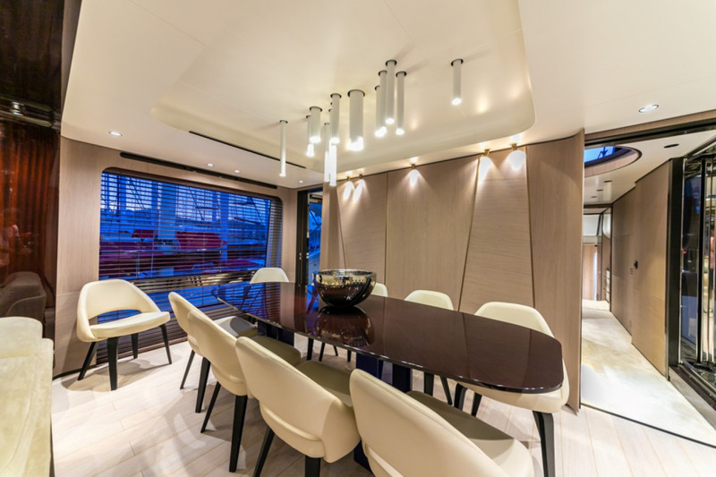 2019 87' 10" AZIMUT YACHTS