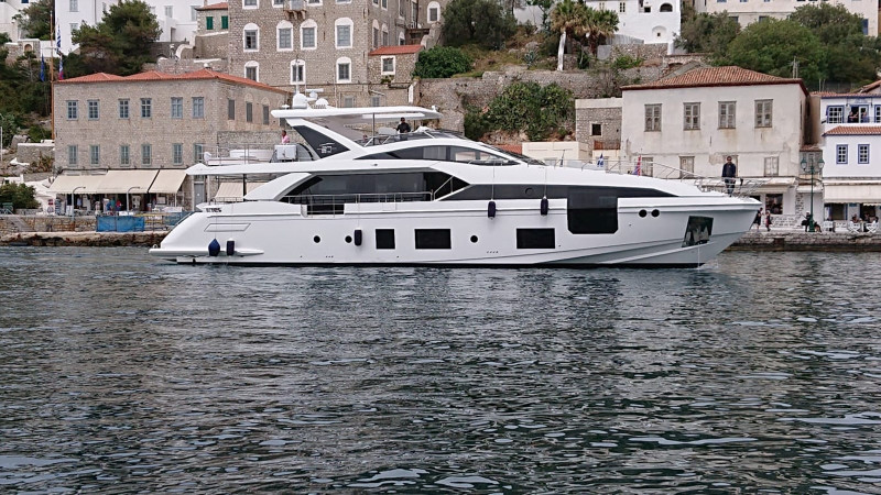 2019 87' 10" AZIMUT YACHTS
