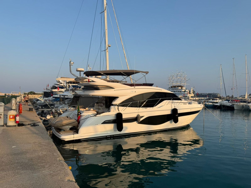  PRINCESS F55 2024 56' 7" PRINCESS YACHTS