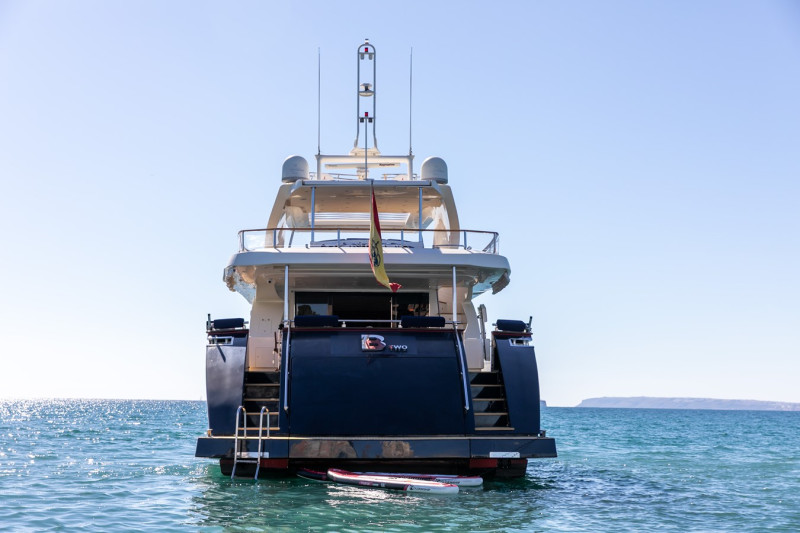 2010 106' 0" ASTONDOA