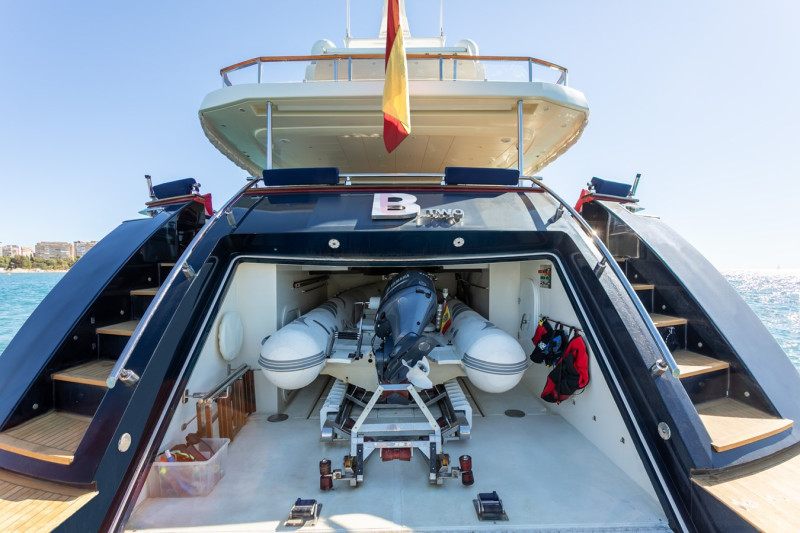 2010 106' 0" ASTONDOA