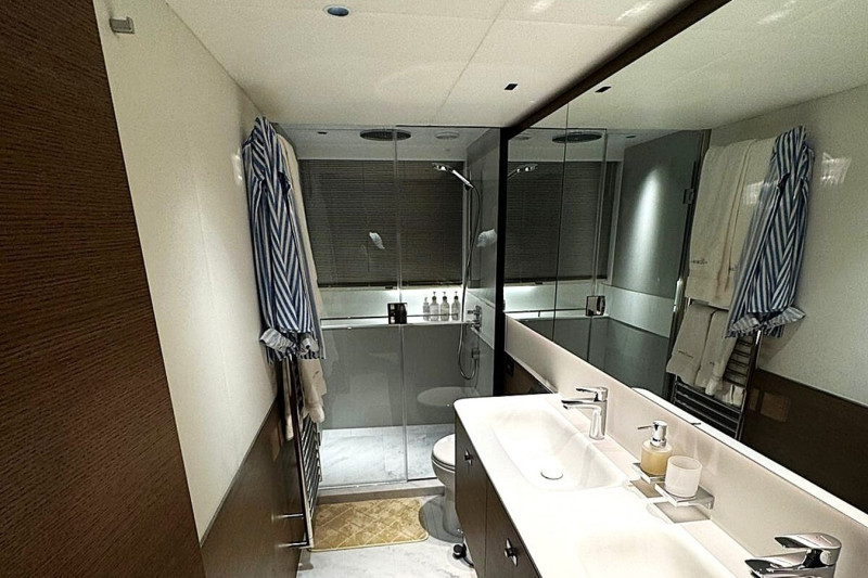 PRINCESS Y72 2025 PRINCESS YACHTS