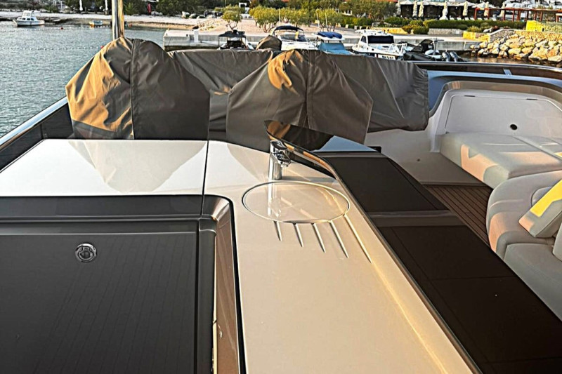 PRINCESS Y72 2025 PRINCESS YACHTS