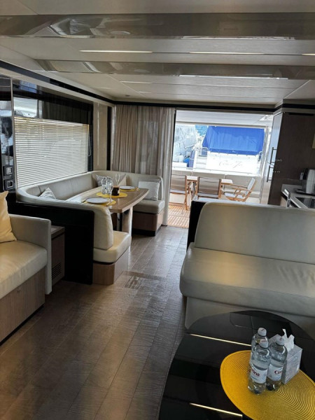 62 FLY 2019 61' 2" ABSOLUTE