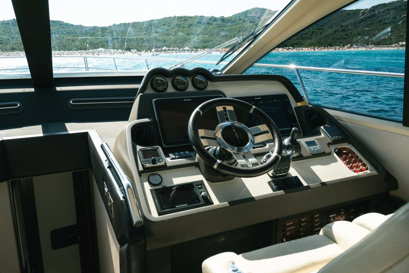 AZIMUT 55S 2015 54' 6" AZIMUT YACHTS