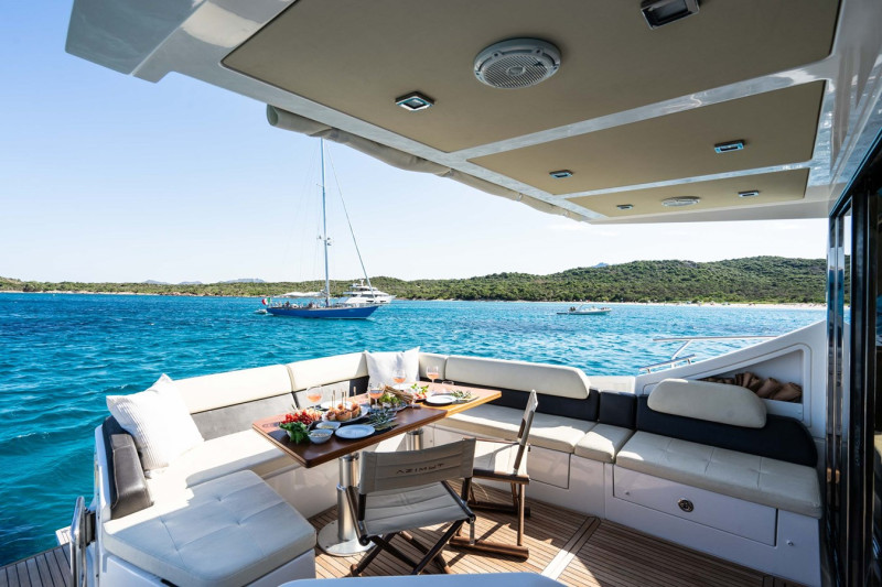 AZIMUT 55S 2015 54' 6" AZIMUT YACHTS