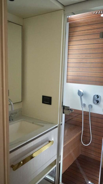 78 FLY 2023 78' 9" AZIMUT YACHTS