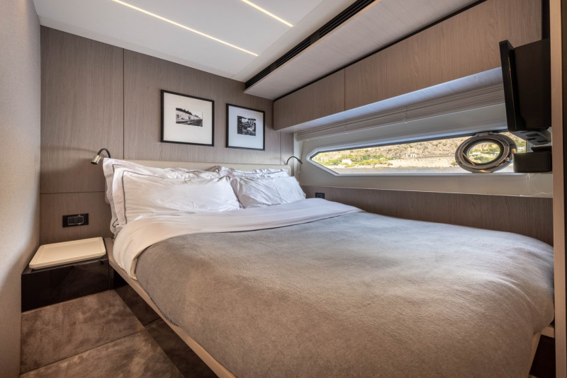 AZIMUT 72 FLY 2023 74' 3" AZIMUT YACHTS