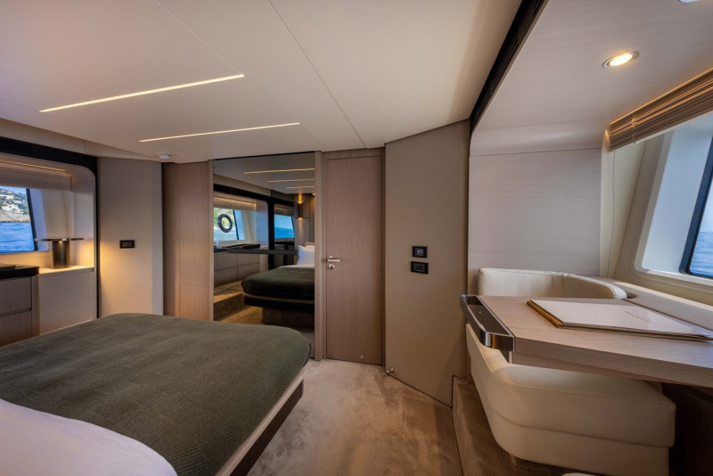 AZIMUT 72 FLY 2023 74' 3" AZIMUT YACHTS