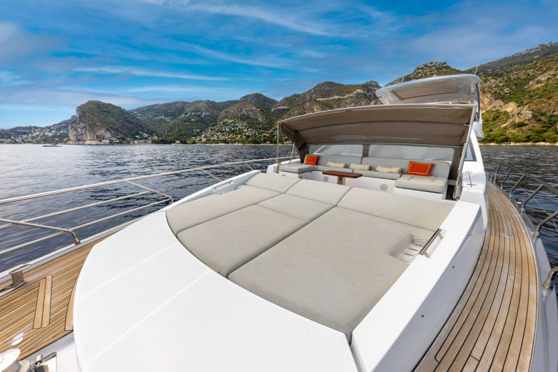 AZIMUT 72 FLY 2023 74' 3" AZIMUT YACHTS