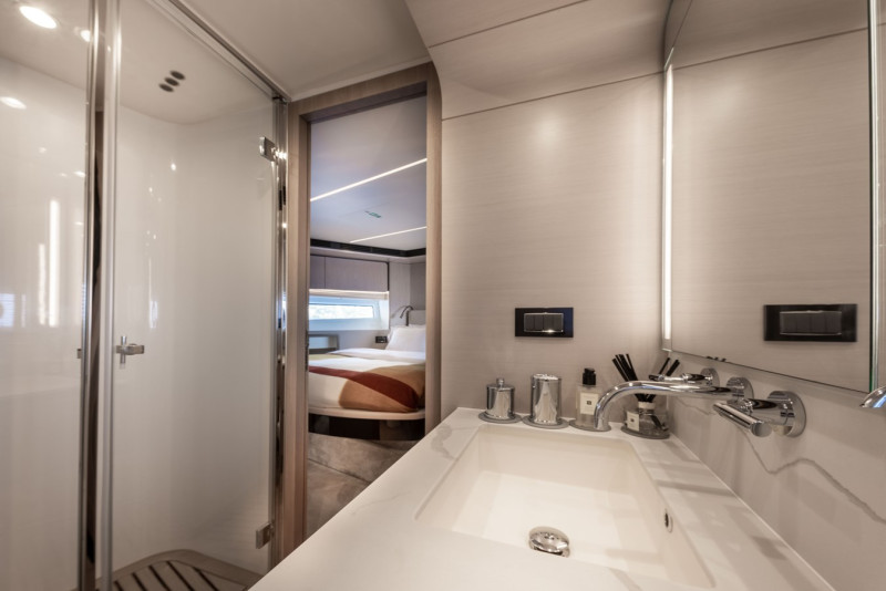 AZIMUT 72 FLY 2023 74' 3" AZIMUT YACHTS